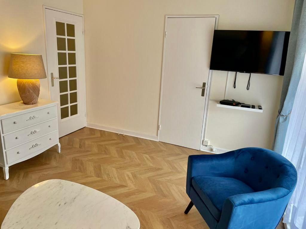 Apartment Near Invalides Unesco Eiffel Tower Montparnasse Paris